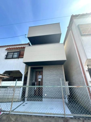 ���{���s���Z�g��������c4���ڂ̐V�z��ˌ��Ă̌��n�O�ώʐ^