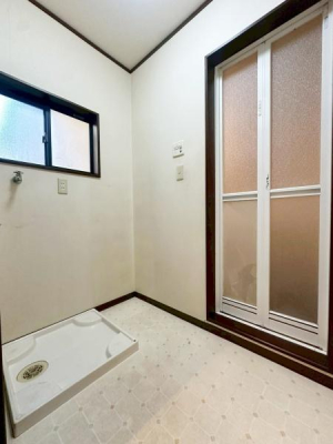 ���{��^�s�]�[���̒��È�ˌ��Ă̐��ʑ�E���ʏ�