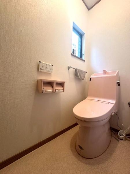 大阪府大阪市平野区西脇4丁目の中古一戸建てのトイレ