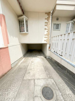 ���{�����s������5���ڂ̒��È�ˌ��Ă̒��ԏ�