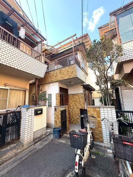 大阪府大阪市生野区中川4丁目の土地の前面道路含む現地写真