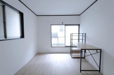 ���{���s���Z�g��Z����c7���ڂ̒��Ãe���X�n�E�X�̗m��