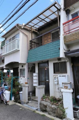 ���{���s���Z�g��Z����c7���ڂ̒��Ãe���X�n�E�X�̂��̑����n