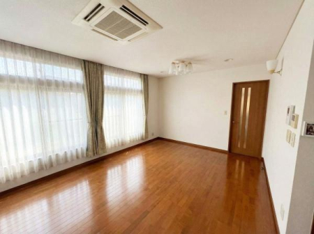 ���{�����s�k�ΐؒ��̒��È�ˌ��Ẵ��r���O