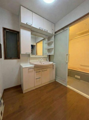 ���{�����s�k�ΐؒ��̒��È�ˌ��Ă̐��ʑ�E���ʏ�