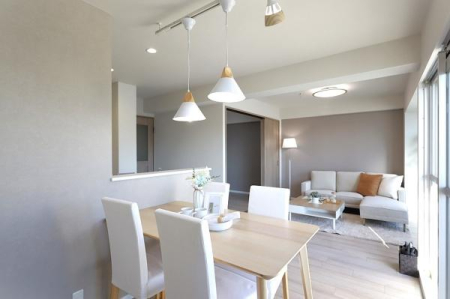 ���{�����s�H����5���ڂ̒��Ã}���V�����̃��r���O