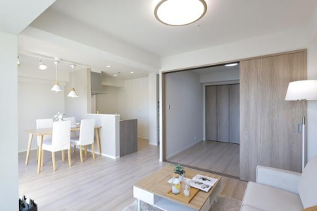 ���{�����s�H����5���ڂ̒��Ã}���V�����̃��r���O