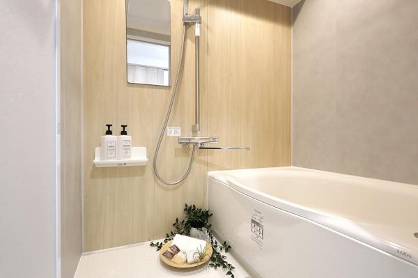 ���{�����s�H����5���ڂ̒��Ã}���V�����̗���