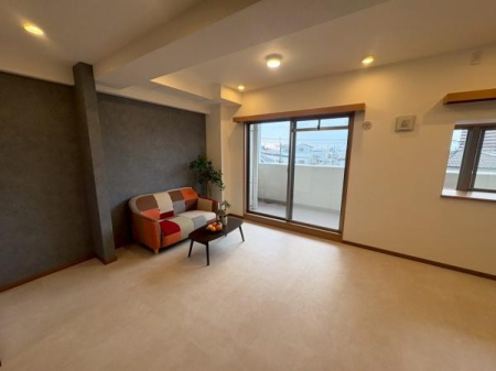 ���{�Q����s�������V���̒��Ã}���V�����̃��r���O