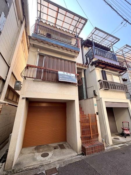 大阪府大阪市平野区長吉六反2丁目の中古一戸建ての駐車場