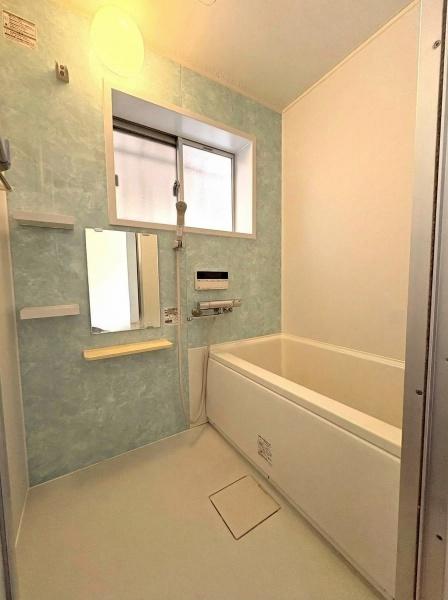 大阪府大阪市平野区長吉六反2丁目の中古一戸建ての浴室