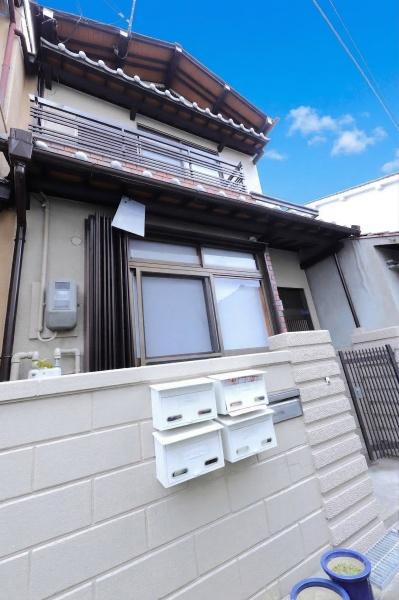 ���{���s���Z�g��j����3���ڂ̒��Ãe���X�n�E�X�̂��̑����n