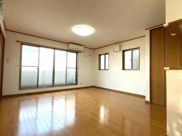 大阪府大阪市平野区瓜破西2丁目の中古一戸建ての洋室