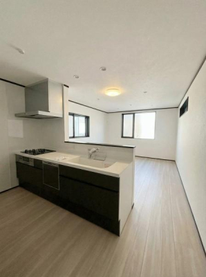 ���{�����s�ԉ�����2���ڂ̐V�z��ˌ��Ẵ��r���O