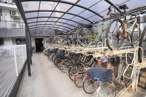 ���{���s�����ؐ쓌4���� 9-27�̒��Ã}���V�����̂��̑����p��