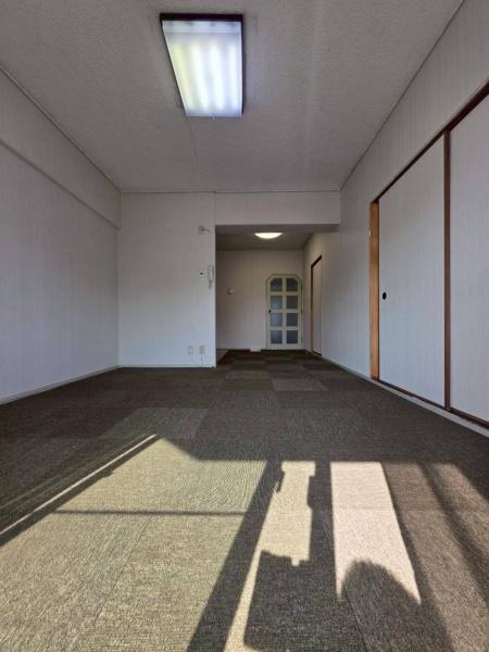 ���{�L���s��V�c4���ڂ̒��Ã}���V�����̃��r���O