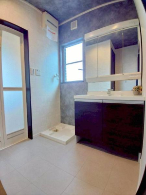 ���{�����s�o�_��{���̒��È�ˌ��Ă̐��ʑ�E���ʏ�