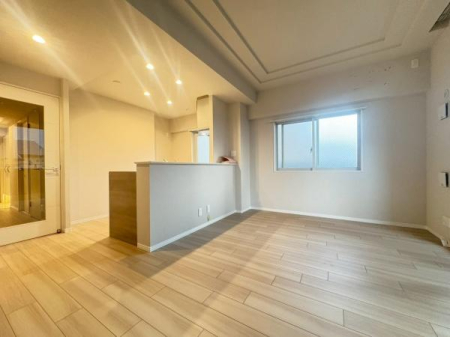 ���{��^�s�����̒��Ã}���V�����̃��r���O