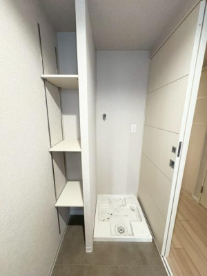 ���{��^�s�����̒��Ã}���V�����̐��ʑ�E���ʏ�