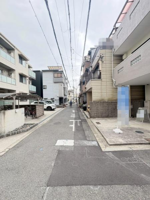 ���{���s�Z�V�]�敲�l��3���ڂ̒��È�ˌ��Ă̑O�ʓ��H�܂ތ��n�ʐ^