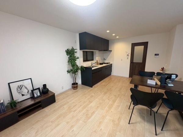 ���{���s�Z�V�]�敲�l��3���ڂ̒��È�ˌ��Ẵ��r���O