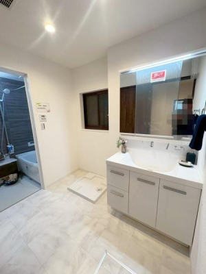 ���{���s�Z�V�]�敲�l��3���ڂ̒��È�ˌ��Ă̐��ʑ�E���ʏ�