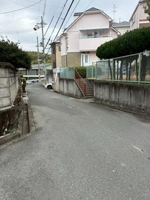 ���{�Q����s���`�����u�̒��È�ˌ��Ă̑O�ʓ��H�܂ތ��n�ʐ^