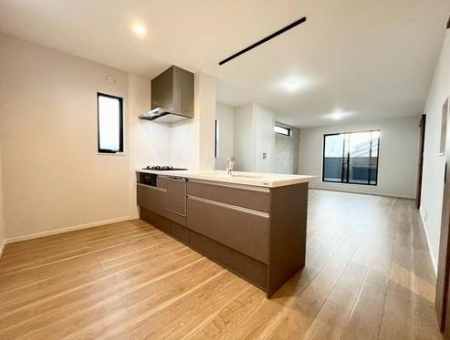 ���{�����s��@��2���ڂ̐V�z��ˌ��Ẵ��r���O