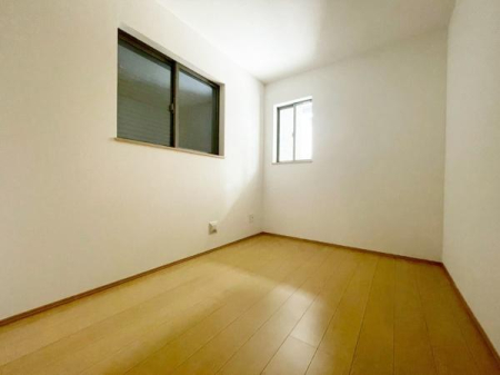 ���{�L���s�]���쒬3���ڂ̐V�z��ˌ��Ă̗m��