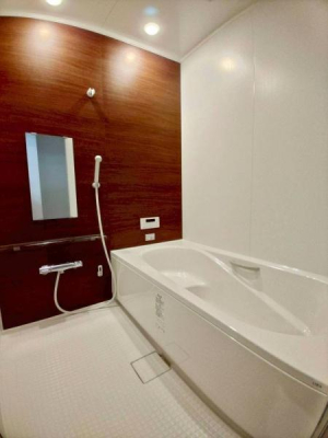 ���{�����s����c4���ڂ̒��È�ˌ��Ă̗���