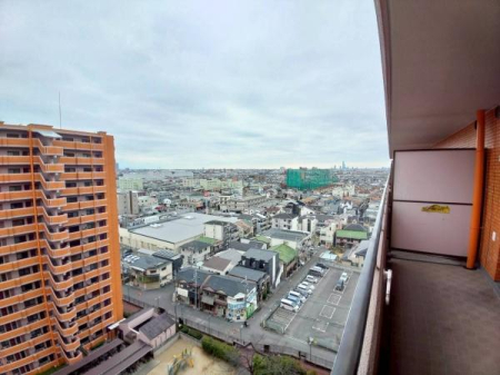 ���{�����s��]����2���ڂ̒��Ã}���V�����̏Z�˂���̒��]�ʐ^