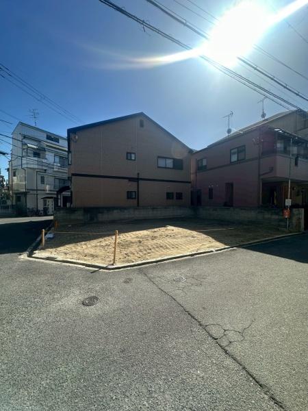 ���{�Q����s�r�c1���ڂ̐V�z��ˌ��Ă̂��̑����n