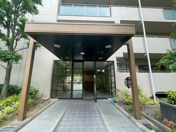 ���{�Q����s�O��쒬�̒��Ã}���V�����̃G���g�����X