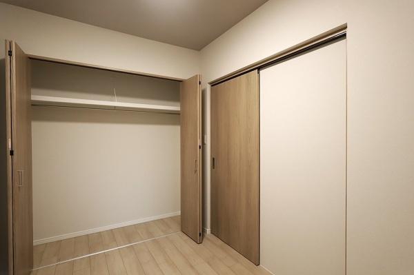 ���{���s������A4���ڂ̒��Ã}���V�����̎��[