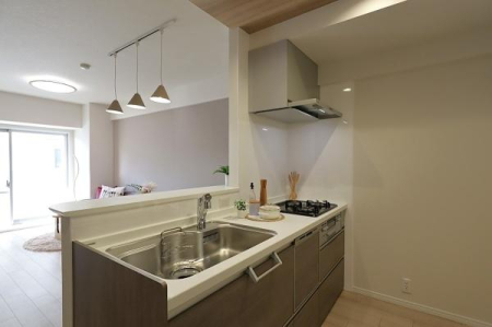 ���{���s������A4���ڂ̒��Ã}���V�����̃L�b�`��