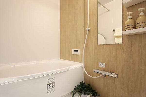 ���{���s������A4���ڂ̒��Ã}���V�����̗���