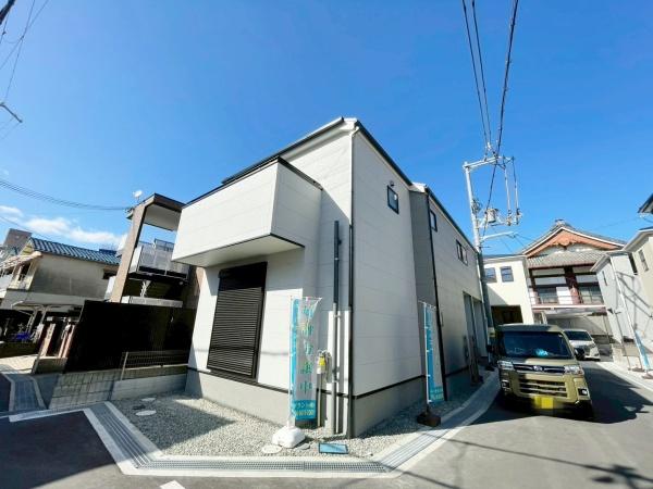 ���{�L���s����2���ڂ̐V�z��ˌ��Ă̌��n�O�ώʐ^