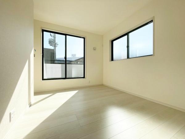 ���{�L���s����2���ڂ̐V�z��ˌ��Ă̗m��