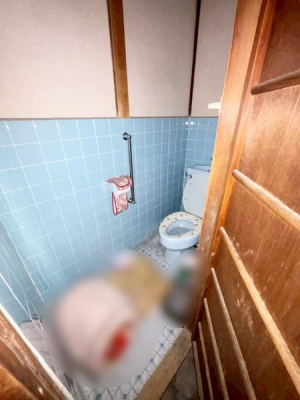 ���{�����s�ԉ�����1���ڂ̒��Ãe���X�n�E�X�̃g�C��