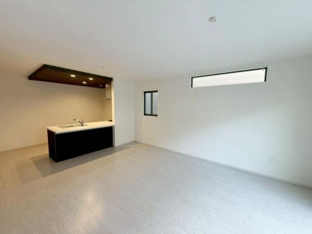 ���{�����s�ʋ�����1���ڂ̐V�z��ˌ��Ẵ��r���O