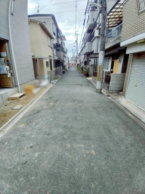 ���{�����s�V�r����3���ڂ̐V�z��ˌ��Ă̑O�ʓ��H�܂ތ��n�ʐ^