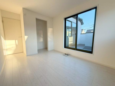 ���{�����s�H����5���ڂ̐V�z��ˌ��Ă̗m��