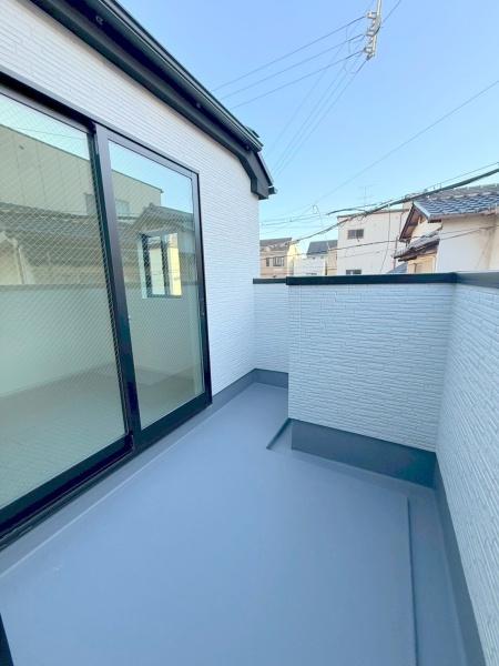 ���{�����s�H����5���ڂ̐V�z��ˌ��Ẵo���R�j�[