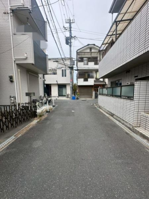 ���{�Q����s�ΒÓ����̓y�n�̑O�ʓ��H�܂ތ��n�ʐ^