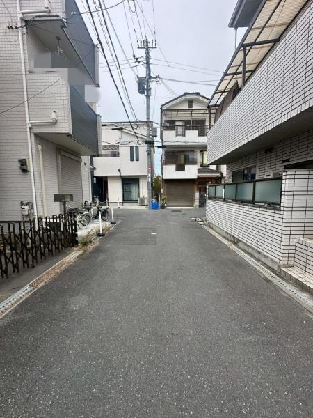 ���{�Q����s�ΒÓ����̓y�n�̑O�ʓ��H�܂ތ��n�ʐ^