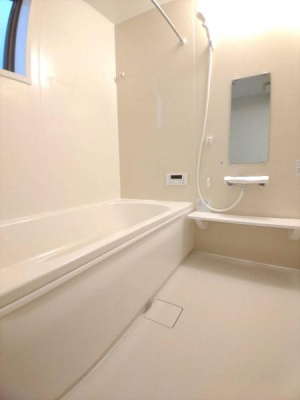 ���{�����s�H����1���ڂ̐V�z��ˌ��Ă̗���