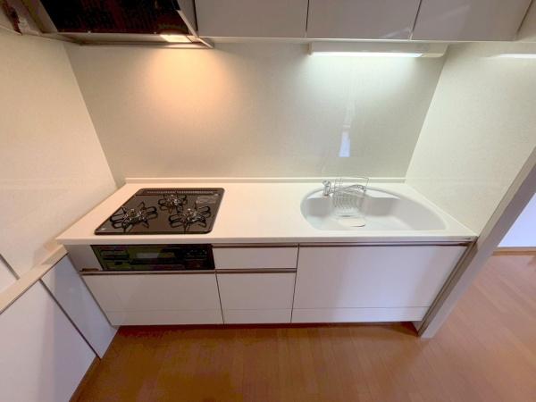 ���{�����s�H����6���ڂ̒��Ã}���V�����̃L�b�`��