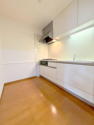 ���{�����s�H����6���ڂ̒��Ã}���V�����̃L�b�`��