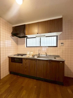 ���{�Q����s�Β��̒��È�ˌ��ẴL�b�`��