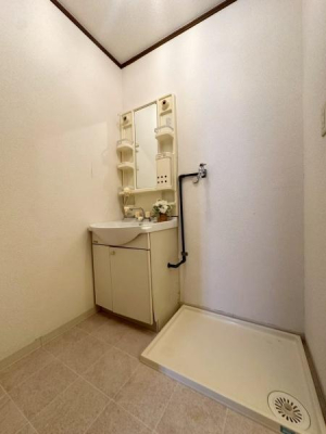 ���{�Q����s�Β��̒��È�ˌ��Ă̐��ʑ�E���ʏ�